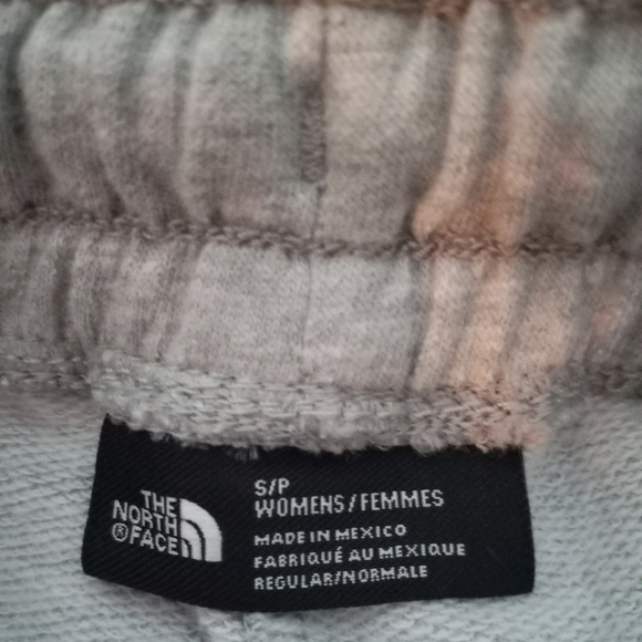 The North Face Oversized Joggers *Small* - Picture 6 of 11